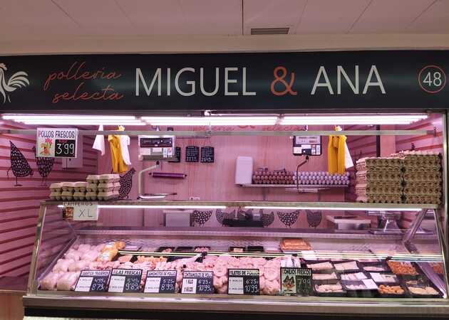 Image gallery MIGUEL & ANA CHICKEN SHOP 1