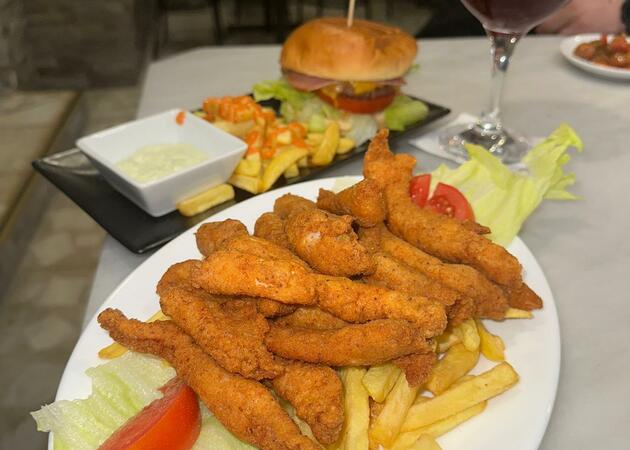 Image gallery 5 Bar cafeteria 6