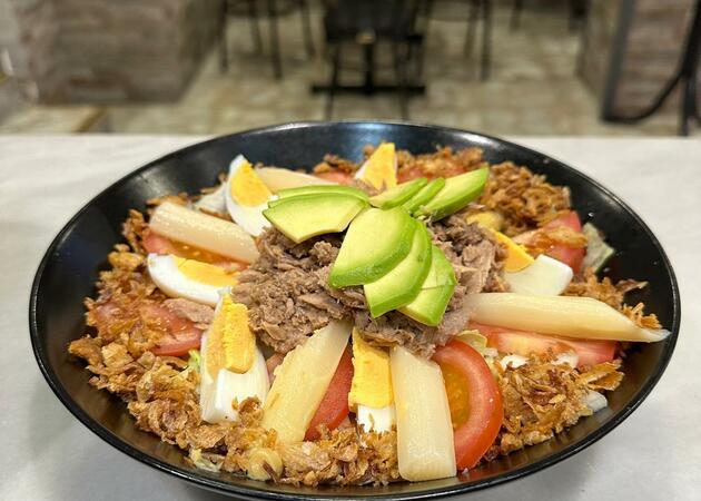 Image gallery 5 Bar cafeteria 12