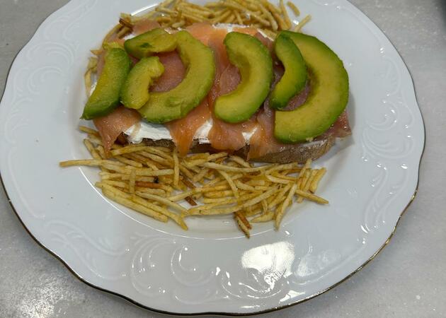 Image gallery 5 Bar cafeteria 25