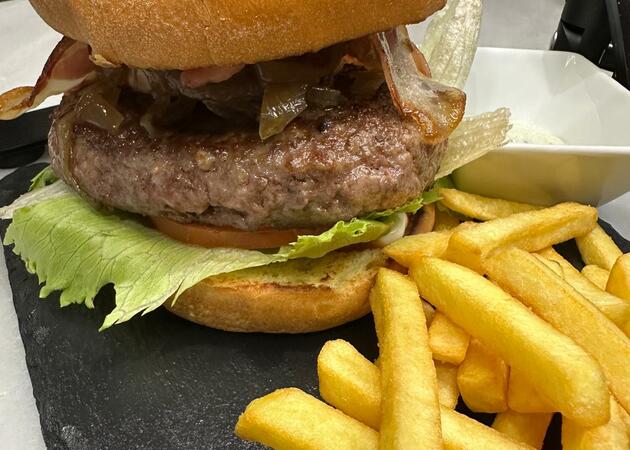 Image gallery 5 Bar cafeteria 27