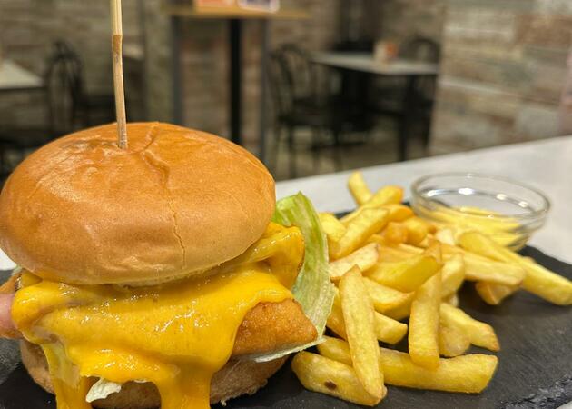 Image gallery 5 Bar cafeteria 28