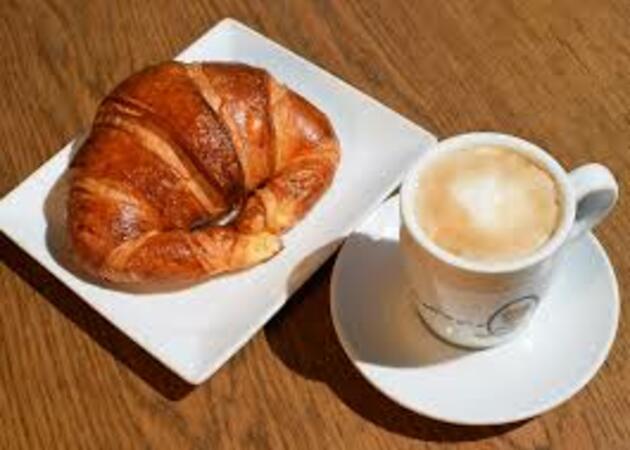 Image gallery Coffee with the scent of a woman 1