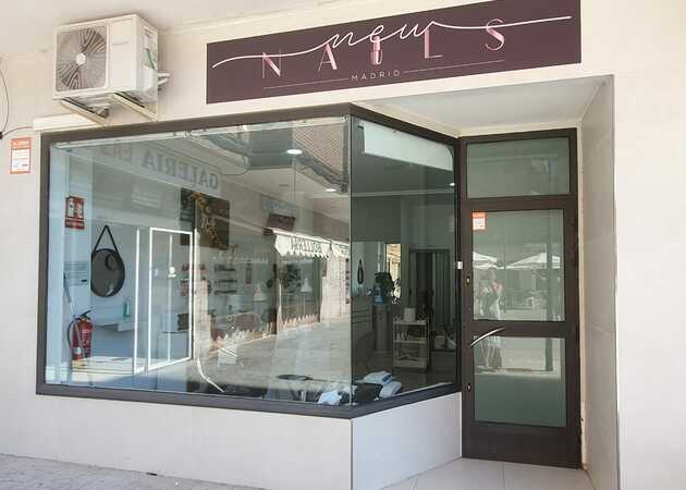 Galería de imágenes KG ZAFIRO NAILS 1