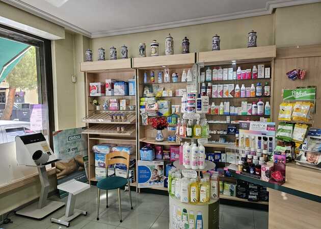 Image gallery Pilar Albero Mur Pharmacy 1