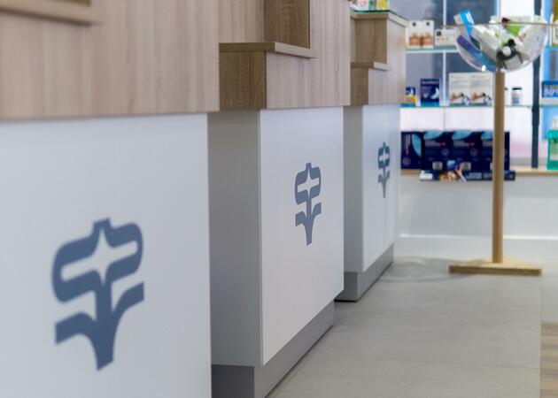 Galería de imágenes FARMACIA PARQUE LIANA 1