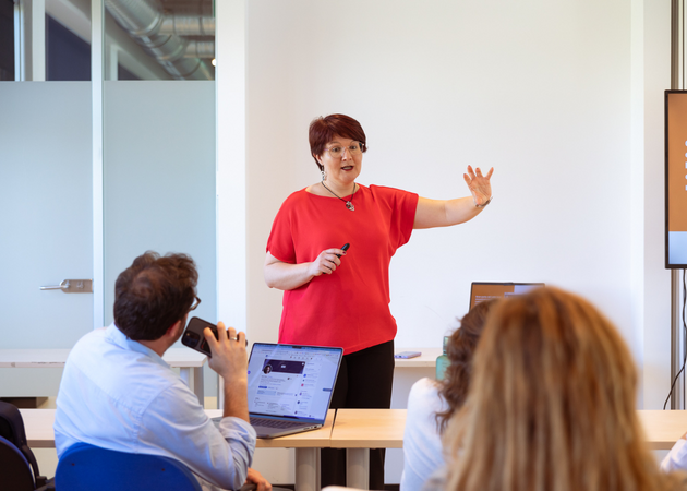 Galería de imágenes Elena Durán Consultora y formadora de marketing Digital 2