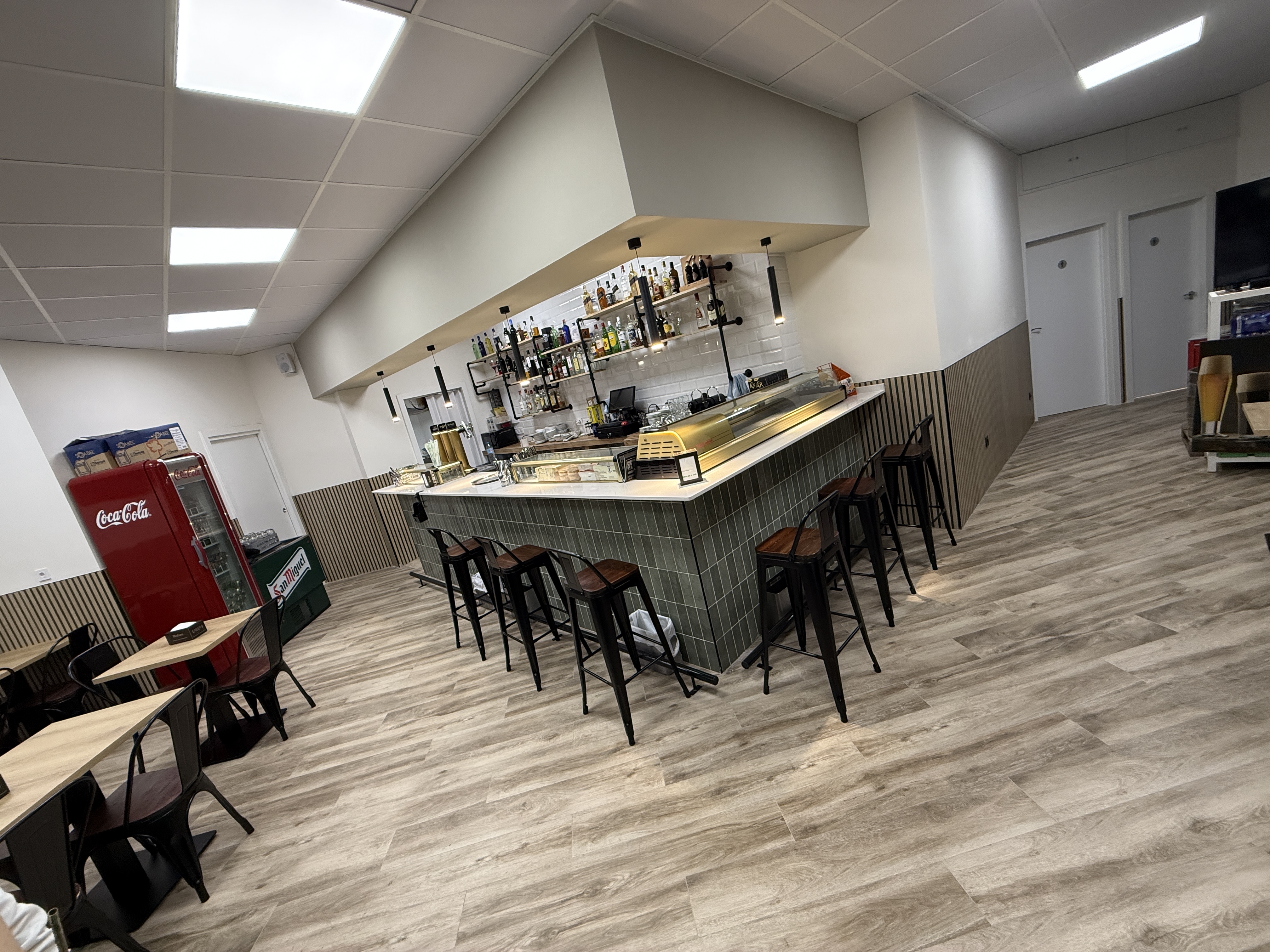 Thumbnail Montaditos and tapas