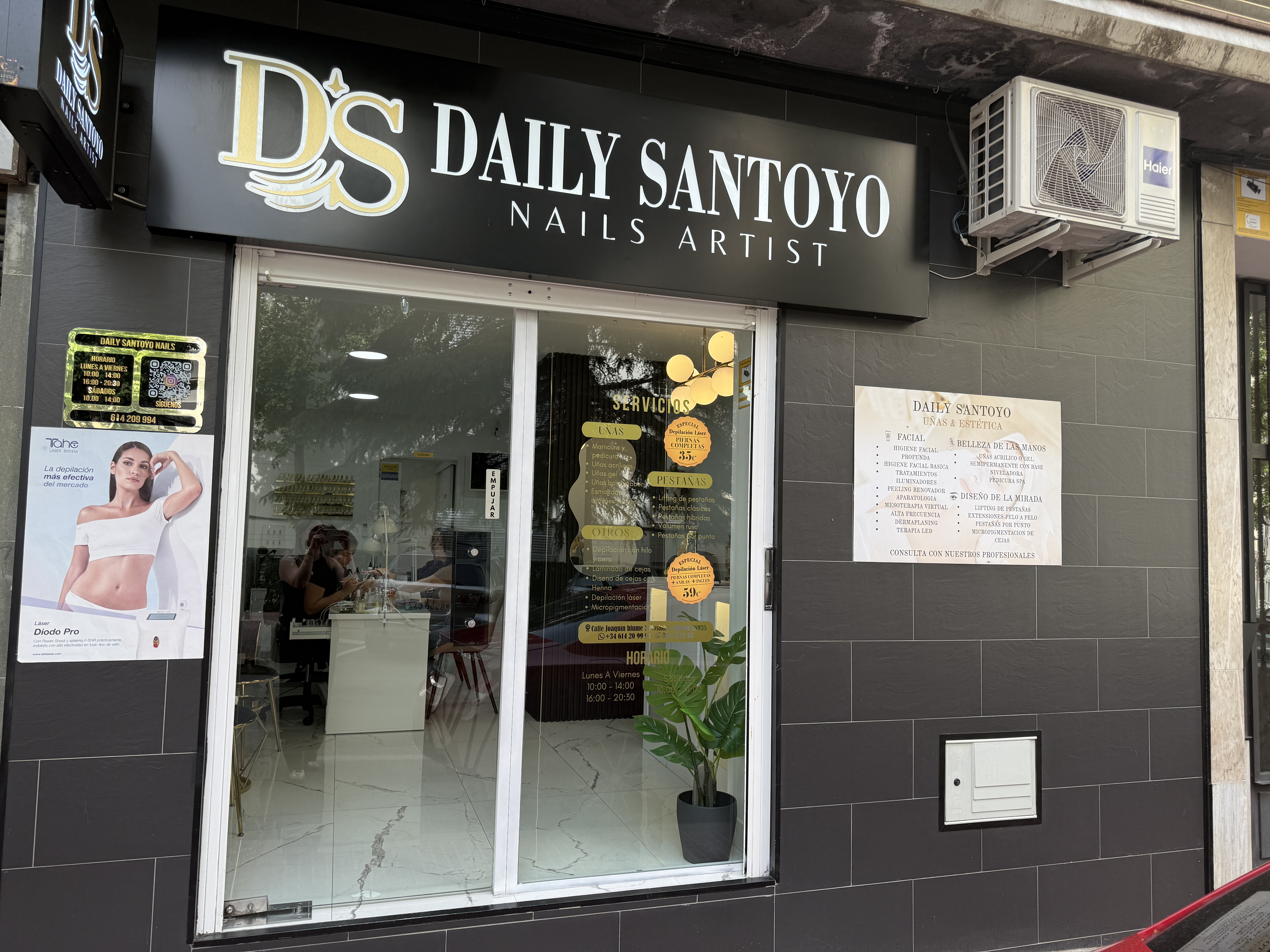 Thumbnail DAILY SANTOYO NAILS ARTIST