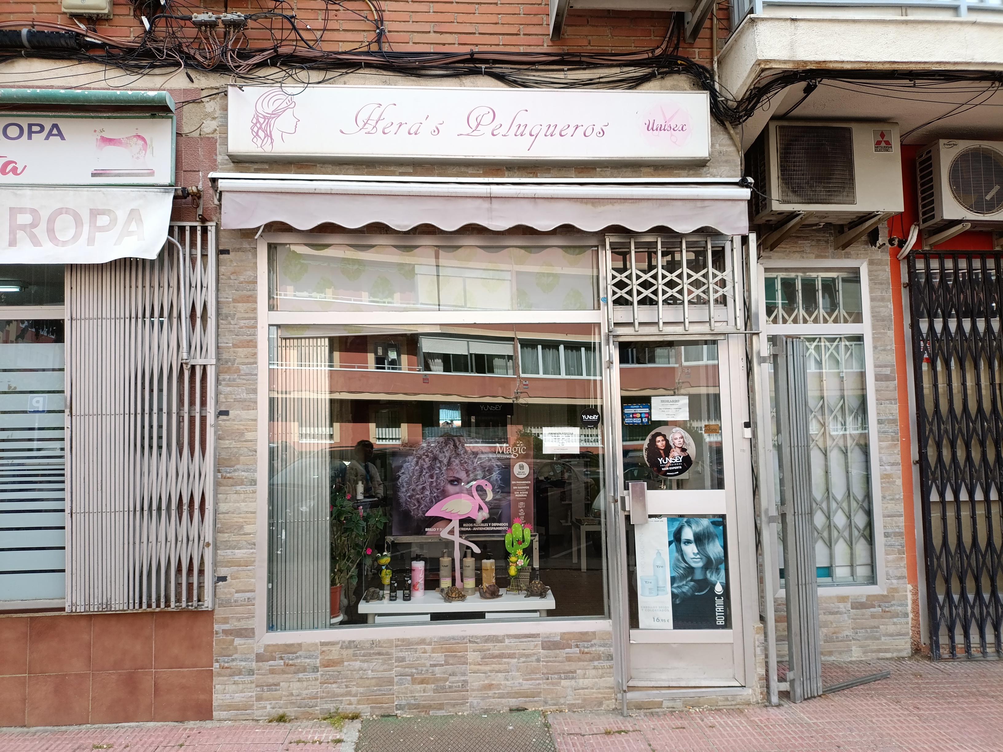 Thumbnail HERA'S HAIRDRESSERS
