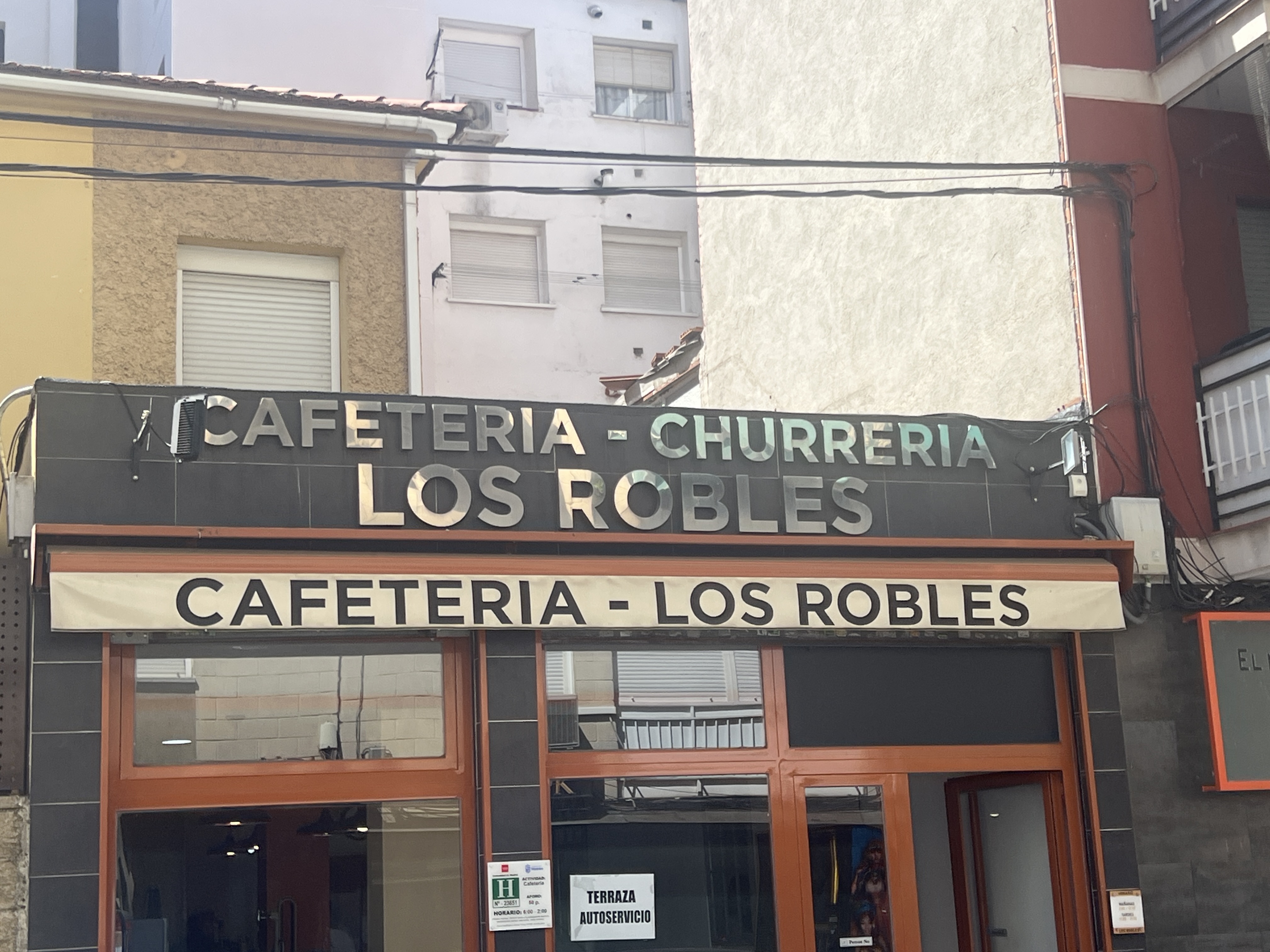 Foto de portada CAFETERÍA CHURRERÍA LOS ROBLES