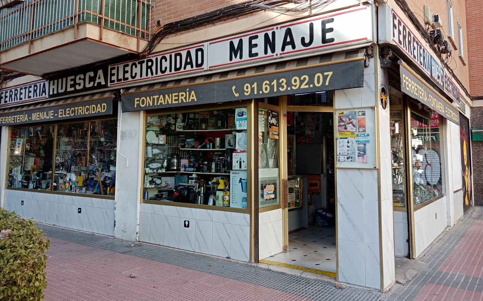 Foto de portada FERRETERÍA HUESCA
