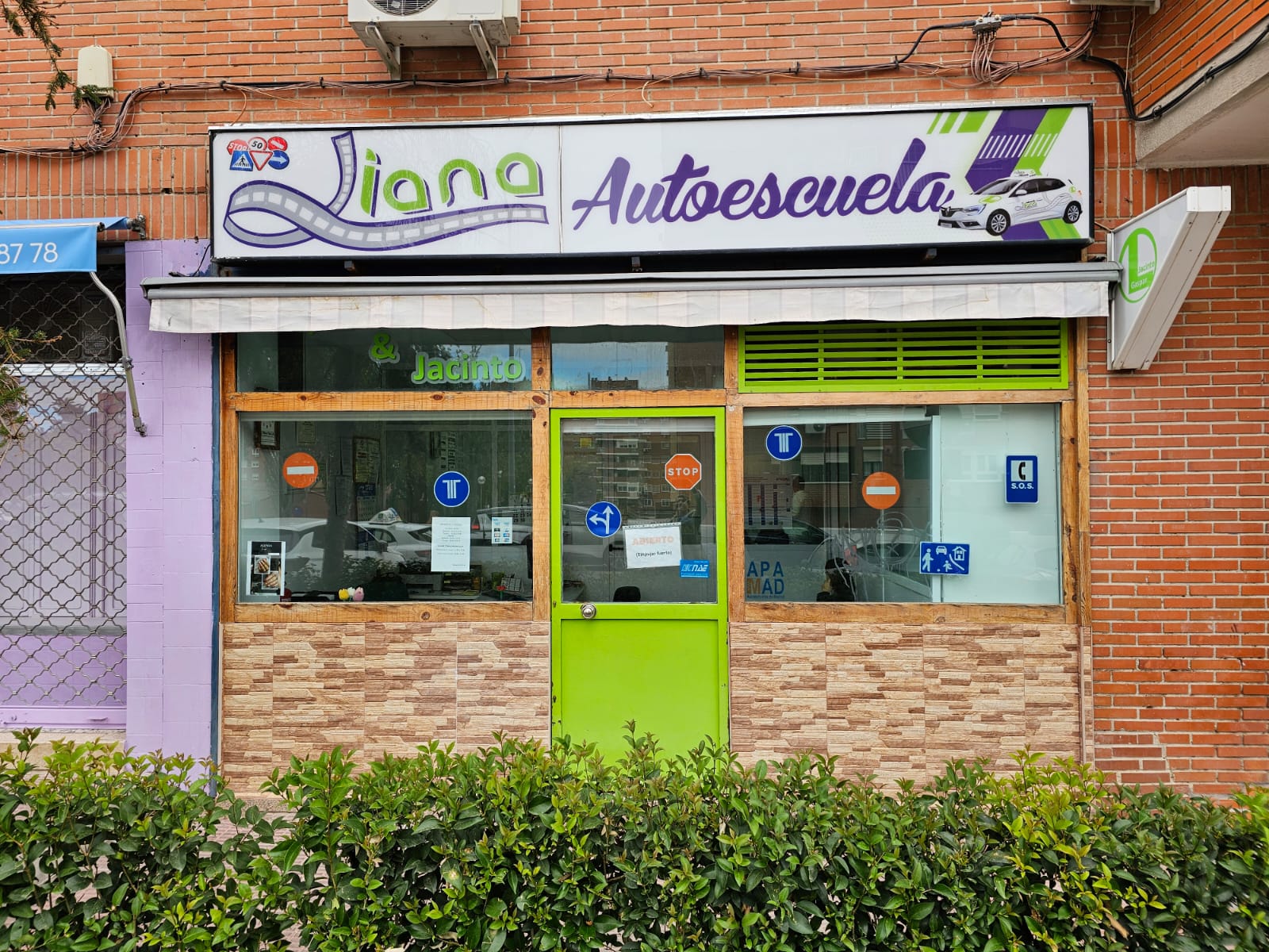 Foto de portada AUTOESCUELA LIANA