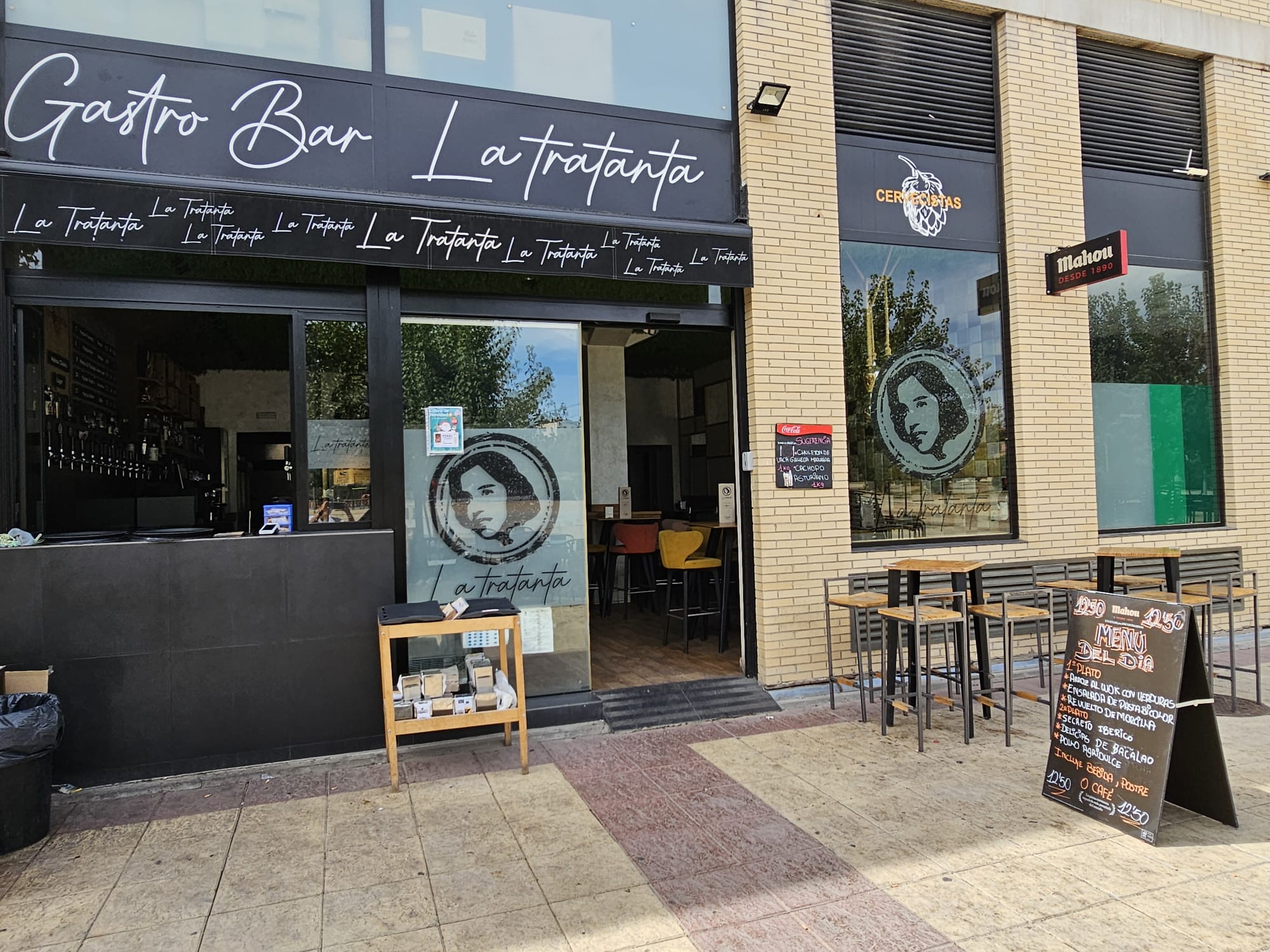 Foto de portada LA TRATANTA