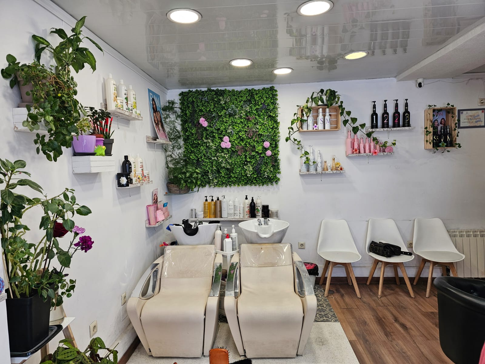 Foto de portada CORTO Y CAMBIO