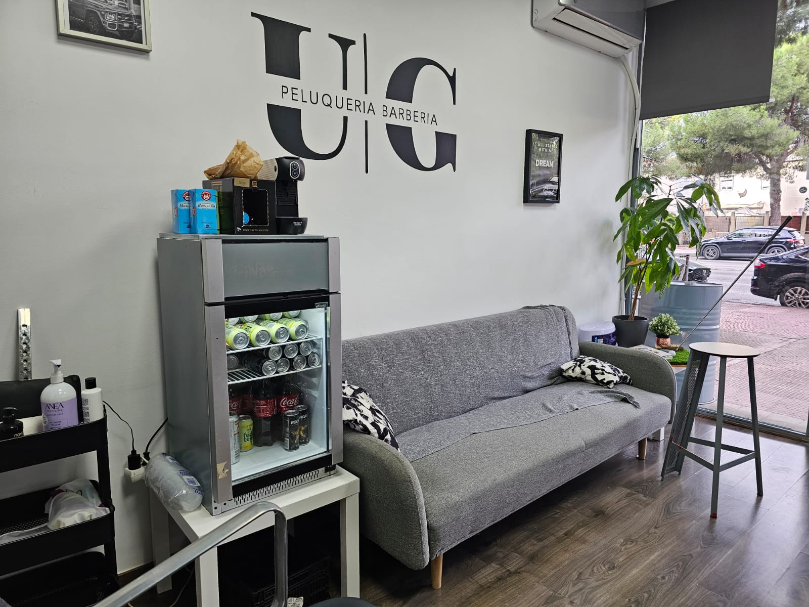 Foto de portada PELUQUERÍA BARBERÍA UG