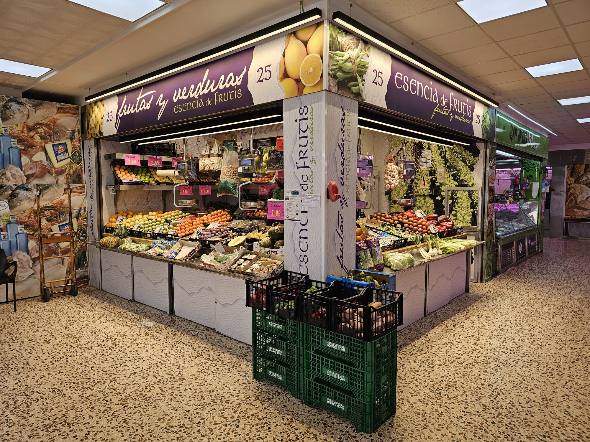 Foto de portada ESENCIA DE FRUTIS