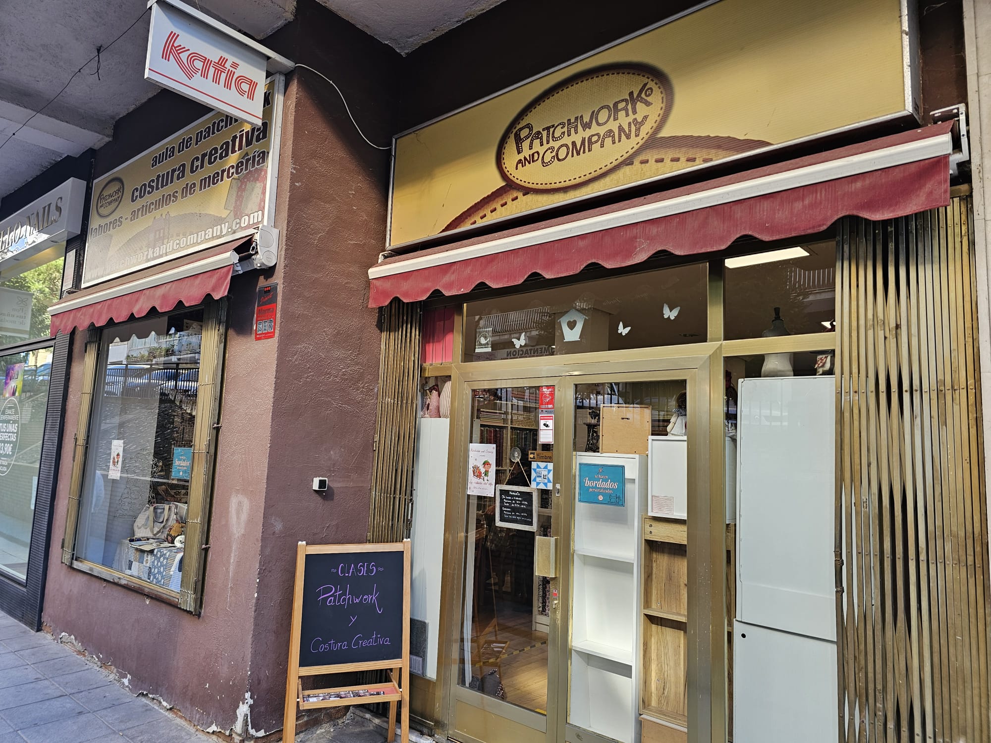 Thumbnail PATCHWORK AND COMPANY