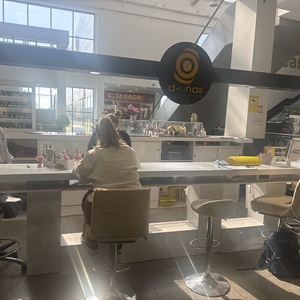 Foto de portada D uñas Mostoles
